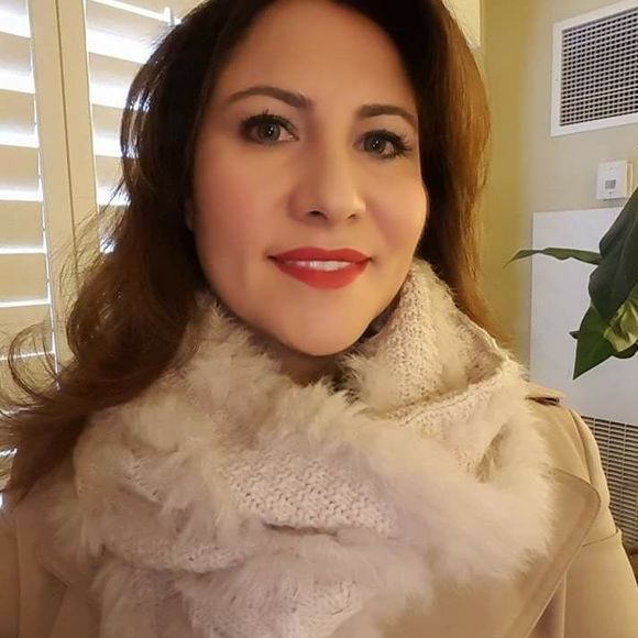 Meet your Posher, Blanca - Picture 1 of 1